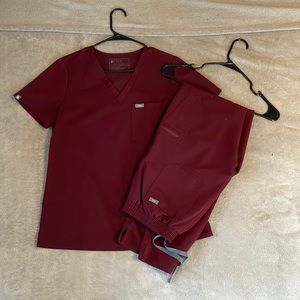FIGS BURGUNDY Scrubs S/ST